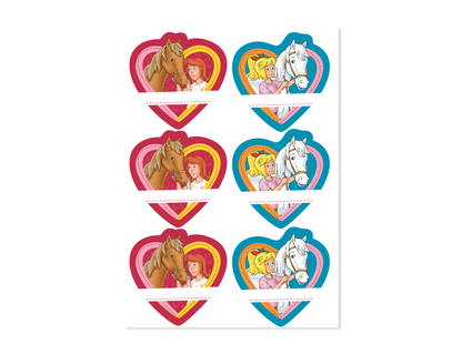 Ein DIN A5 Bogen mit sechs bunten Bibi und Tina Namensaufklebern mit zwei verschiedenen Motiven zum Beschriften.